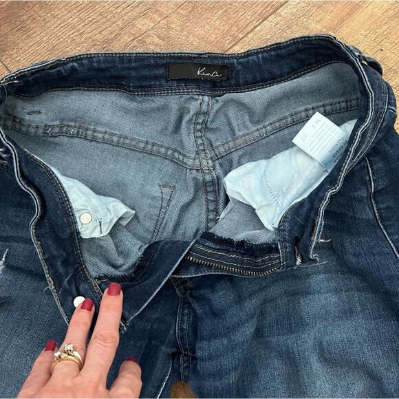 KanCan Sz W 7/ 27 Light Wash
Distressed Skinny Jeans 30" inseam 
cut #5236 - Picture 8 of 12
